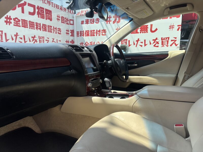 LEXUS レクサス LS600h I パッケージ"中期型"【4WD】