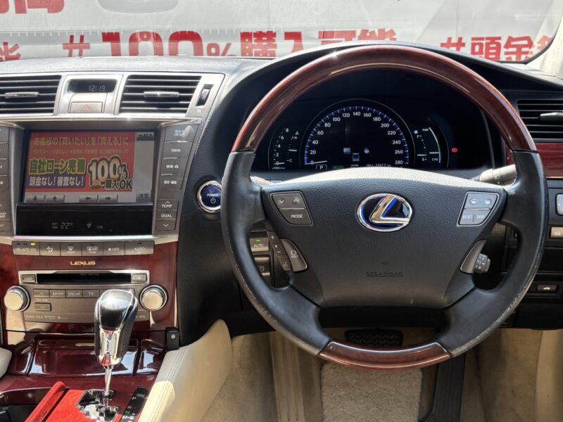 LEXUS レクサス LS600h I パッケージ"中期型"【4WD】