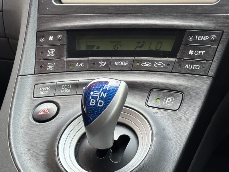 PRIUS プリウス S【総合評価優良車】