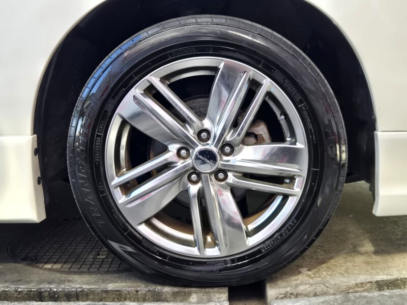 ELGRAND エルグランド 250ハイウェイスターS 【車検2年付】