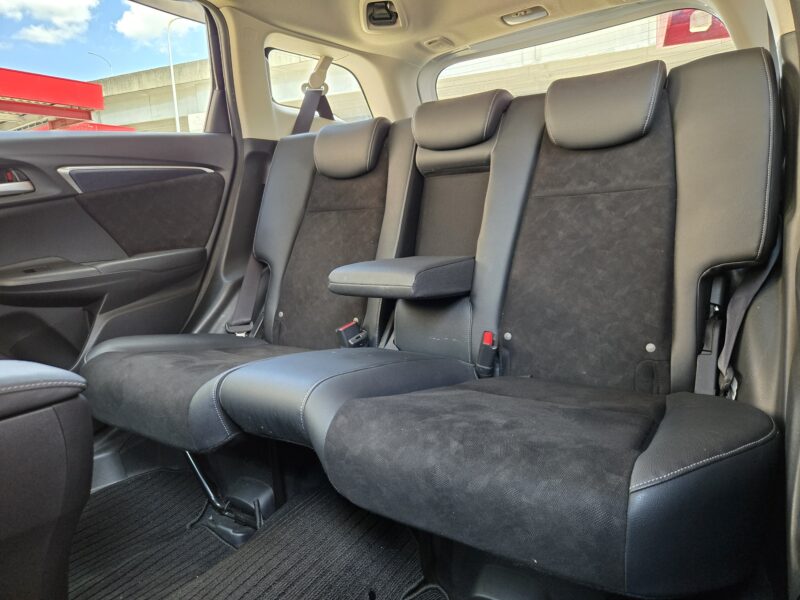 SHUTTLE シャトル ハイブリッドX 【車検2年付】