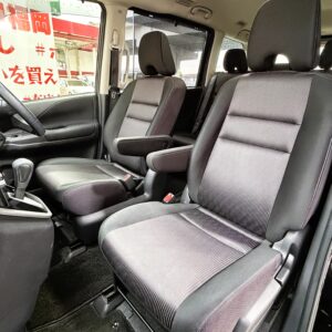 SERENA　セレナ　ハイウェイスター　Vセレクション【特別仕様車】