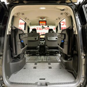 SERENA　セレナ　ハイウェイスター　Vセレクション【特別仕様車】