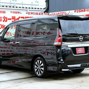 SERENA　セレナ　ハイウェイスター　Vセレクション【特別仕様車】