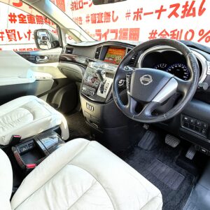 ELGRAND エルグランド　ライダー　白本革シート仕様マニュアルシート【総合評価優良車】【特別仕様車】