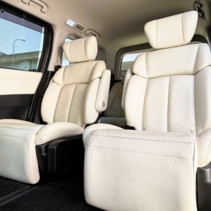 ELGRAND エルグランド　ライダー　白本革シート仕様マニュアルシート【総合評価優良車】【特別仕様車】