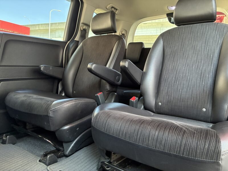 FREED フリード ハイブリッドジャストセレクション【車検2年付】