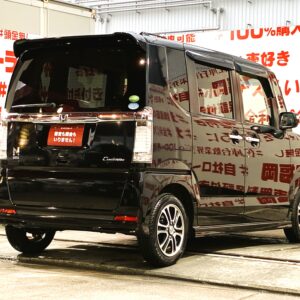 N-BOX　カスタム　Ｇ・SSパッケージ【特別仕様車】【車検2年付】　