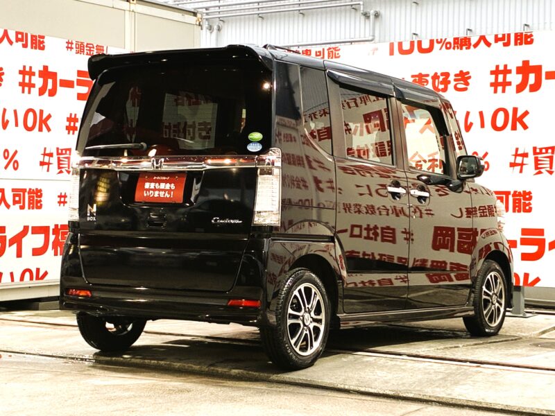 N-BOX カスタム G・SSパッケージ【特別仕様車】【車検2年付】