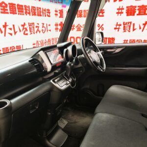 N-BOX　カスタム　Ｇ・SSパッケージ【特別仕様車】【車検2年付】　