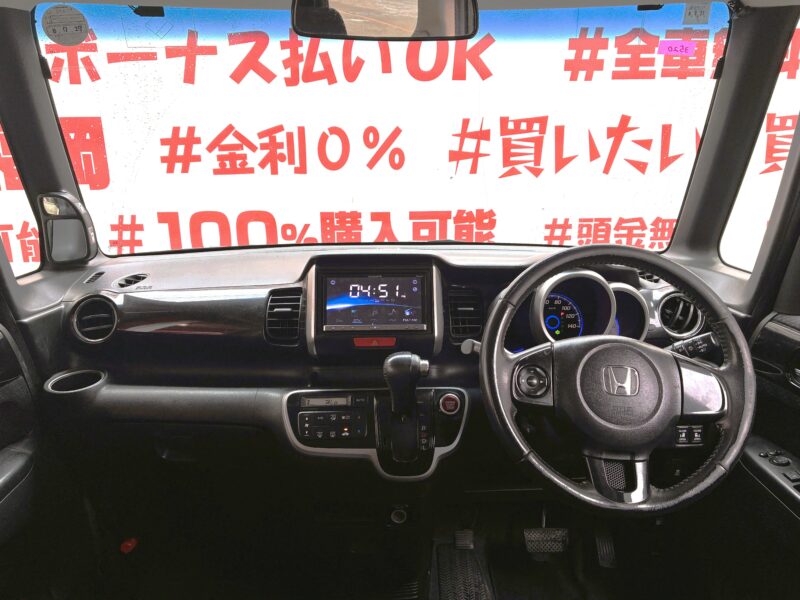 N-BOX カスタム G・SSパッケージ【特別仕様車】【車検2年付】