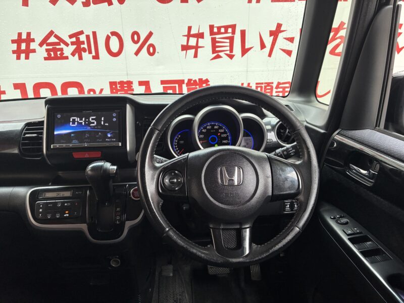 N-BOX カスタム G・SSパッケージ【特別仕様車】【車検2年付】