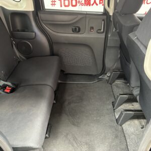 N-BOX　カスタム　Ｇ・SSパッケージ【特別仕様車】【車検2年付】　