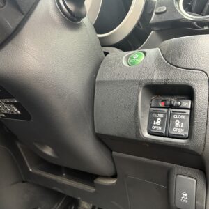 N-BOX　カスタム　Ｇ・SSパッケージ【特別仕様車】【車検2年付】　