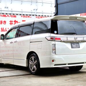 ELGRAND エルグランド　ライダー　黒本革シート仕様マニュアルシート【特別仕様車】