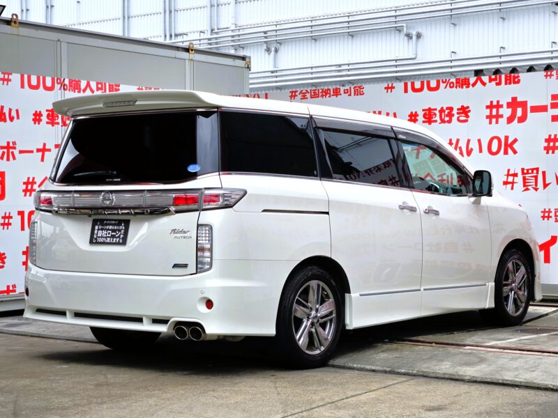 ELGRAND エルグランド ライダー 黒本革シート仕様マニュアルシート【特別仕様車】