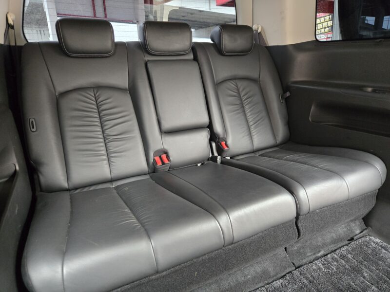 ELGRAND エルグランド ライダー 黒本革シート仕様マニュアルシート【特別仕様車】