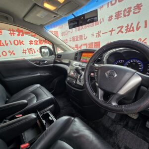 ELGRAND エルグランド　ライダー　黒本革シート仕様マニュアルシート【特別仕様車】