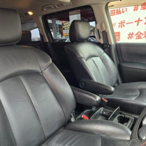 ELGRAND エルグランド　ライダー　黒本革シート仕様マニュアルシート【特別仕様車】
