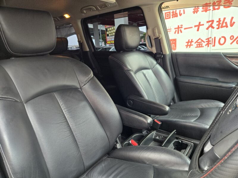 ELGRAND エルグランド ライダー 黒本革シート仕様マニュアルシート【特別仕様車】