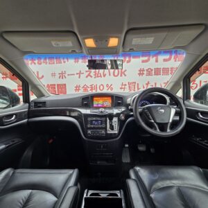 ELGRAND エルグランド　ライダー　黒本革シート仕様マニュアルシート【特別仕様車】