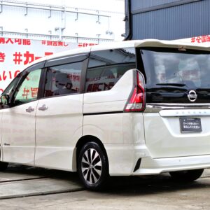 SERENA　セレナ　ハイウェイスター Vセレクション S-HYBRID【特別仕様車】