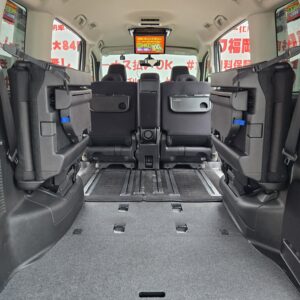SERENA　セレナ　ハイウェイスター Vセレクション S-HYBRID【特別仕様車】