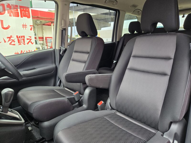 SERENA セレナ ハイウェイスター Vセレクション S-HYBRID【特別仕様車】
