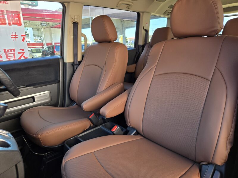 DELICA デリカD5 C2 G ナビパッケージ 【総合評価優良車】【カスタム】