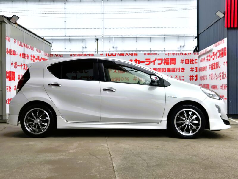 AQUA アクア G 【カスタム】【車検2年付】