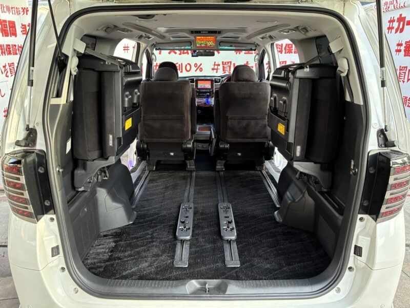VELLFIRE ヴェルファイア 2.4Zプラチナセレクション【特別仕様車】【カスタム】【車検2年付】