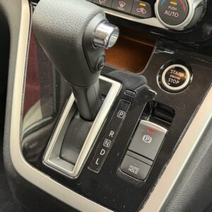 SERENA セレナ ハイウェイスター Vセレクション【総合評価優良車】【特別仕様車】【車検2年付】
