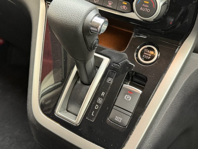 SERENA セレナ ハイウェイスター Vセレクション【総合評価優良車】【特別仕様車】【車検2年付】