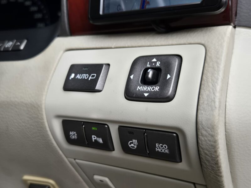 LEXUS レクサス LS460 バージョンSZ Iパッケージ "中期型"【カスタム】【車検2年付】