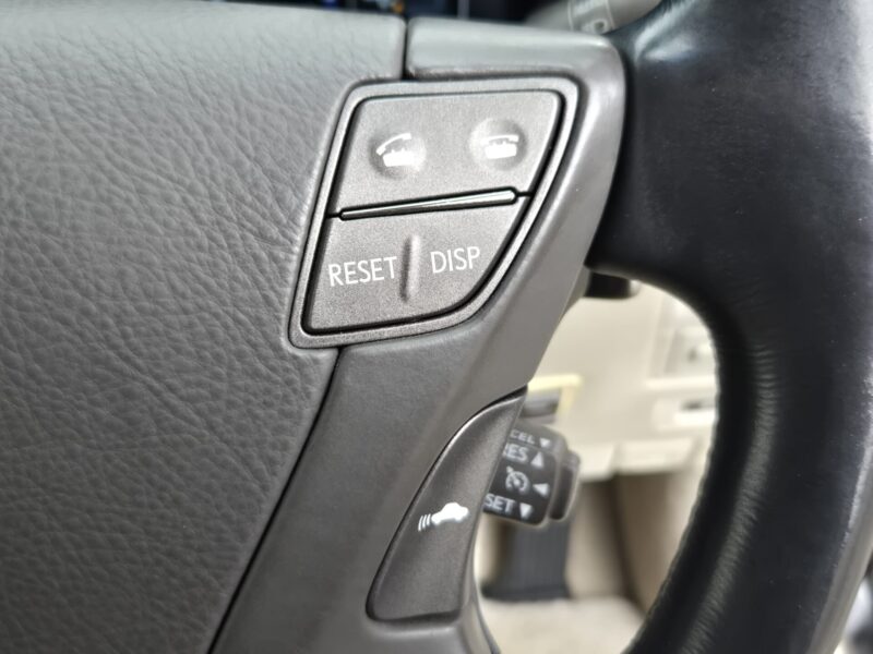 LEXUS レクサス LS460 バージョンSZ Iパッケージ "中期型"【カスタム】【車検2年付】
