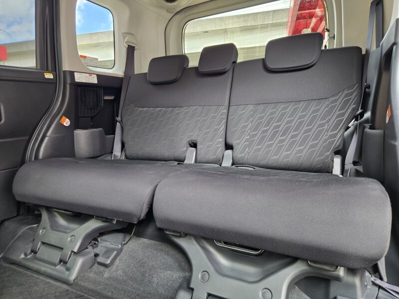 ROOMY ルーミー カスタムG 後期型 【車検2年付】