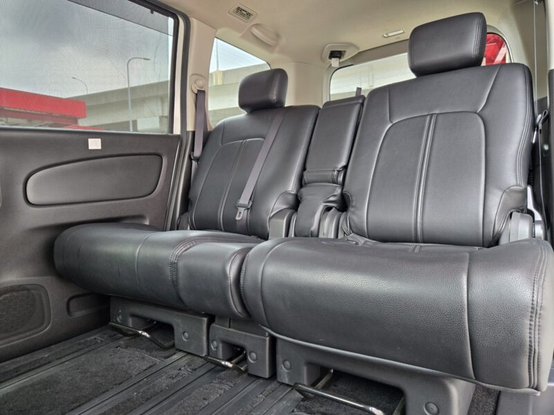 SERENA セレナ ライダー ブラックライン S-HYBRID 【総合評価優良車】【特別仕様車】【車検2年付】