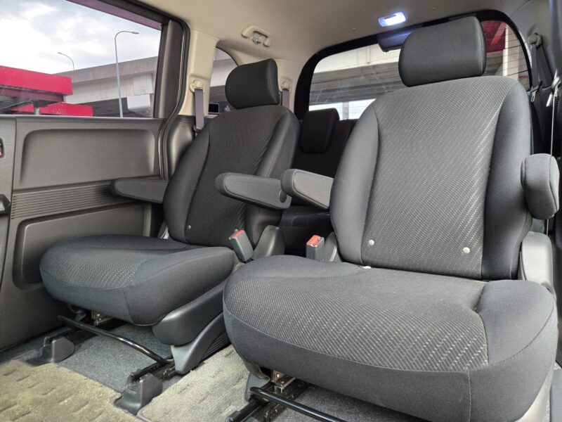 FREED フリードハイブリッド ジャストセレクション "後期型"【車検2年付】