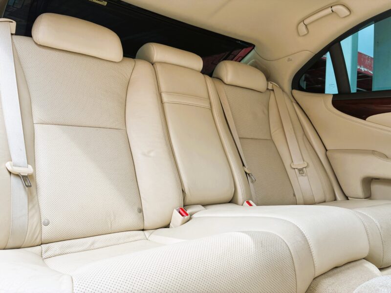 LEXUS レクサス LS460 【ユーザー買い取り車】