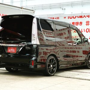 SERENA　セレナ　ライダーブラックライン【特別仕様車】【車検2年付】