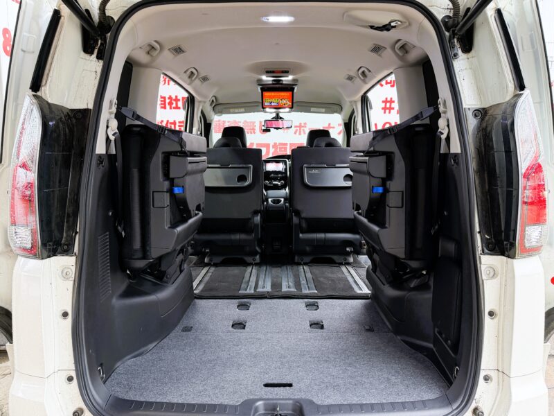 SERENA セレナ ハイウェイスター Vセレクション【総合評価優良車】【特別仕様車】【車検2年付】