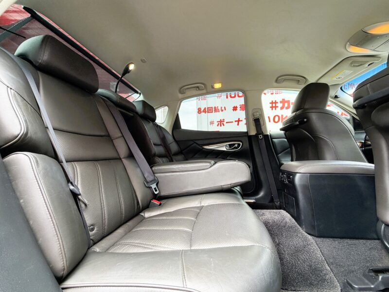 FUGA フーガハイブリッド VIPパッケージ 【カスタム】【車検2年付】
