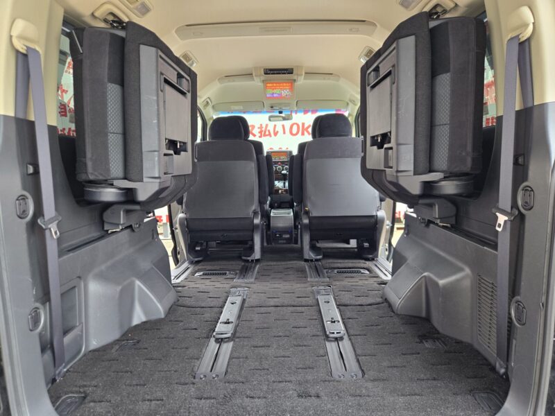 DELICA デリカD5 シャモニー 【特別仕様車】【4WD】【ワンオーナー】【車検2年付】