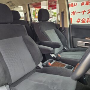 DELICA　デリカD5　シャモニー　【特別仕様車】【4WD】【ワンオーナー】【車検２年付】　
