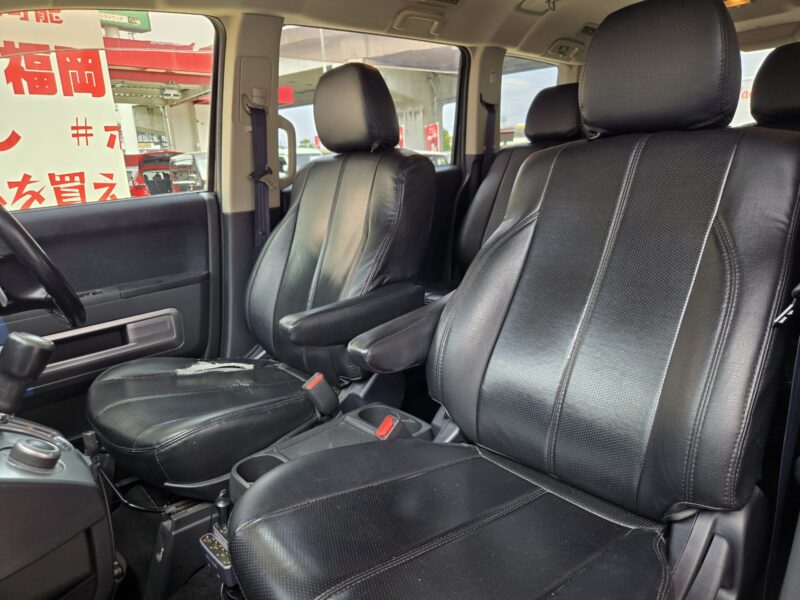 DELICA デリカD5 Gパワーパッケージ 【カスタム】【4WD】【ワンオーナー】【車検2年付】