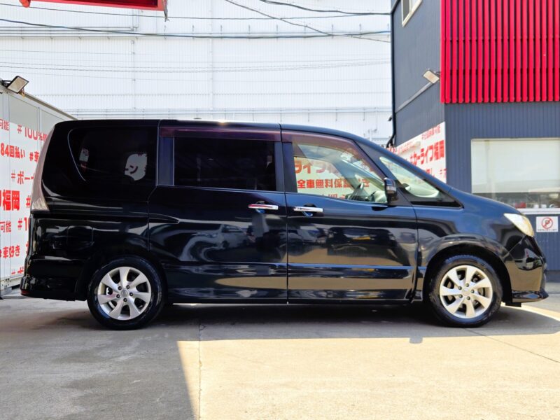 SERENA セレナ ハイウェイスター Vセレクション 【特別仕様車】【車検2年付】