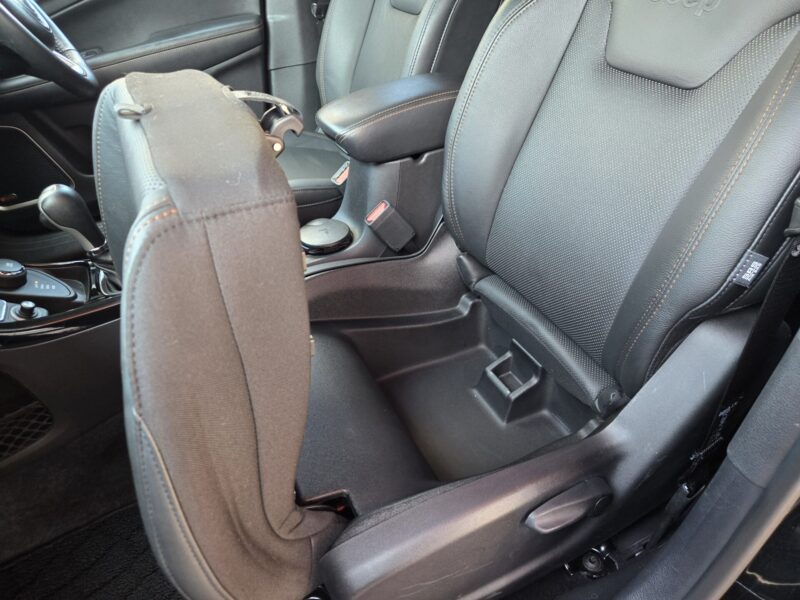 JEEP COMPASS ジープ・コンパス リミテッド【総合評価優良車】【4WD】【車検2年付】