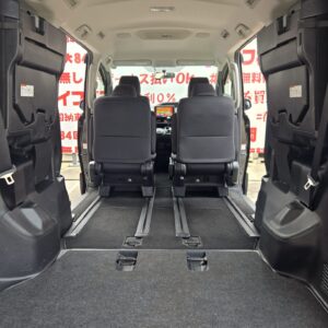 VOXY　ヴォクシー　ＺＳ煌　【特別仕様車】【車検２年付】　