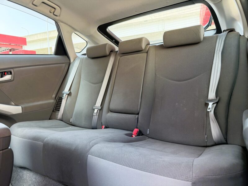 PRIUS プリウス S【総合評価優良車】【車検2年付】