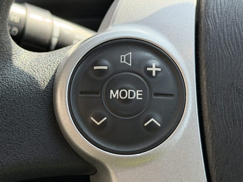 PRIUS プリウス S【総合評価優良車】【車検2年付】